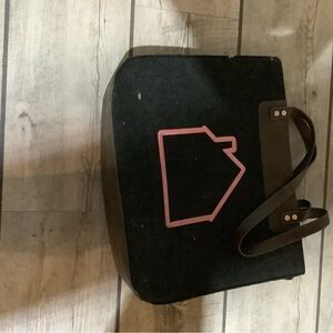 Thirty one felt tote